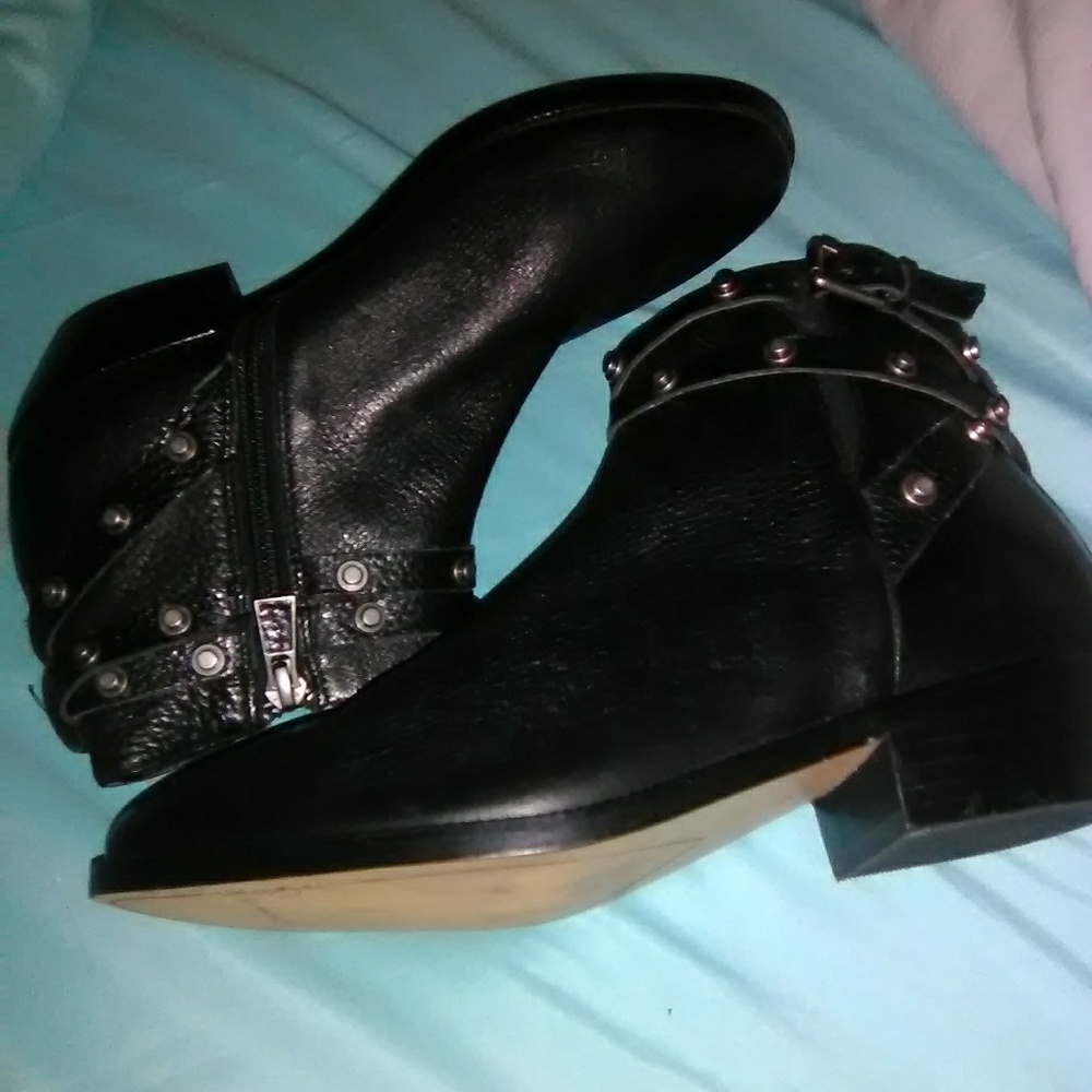 Booties - Picture 4 of 6